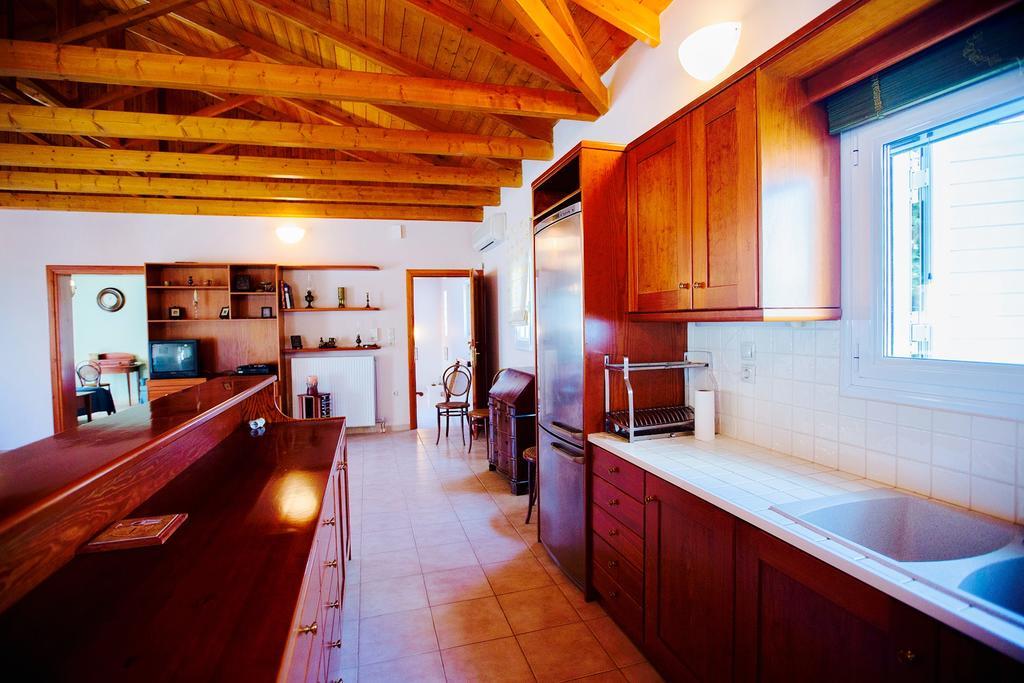 לוטראקי Loft Near The Beach מראה חיצוני תמונה