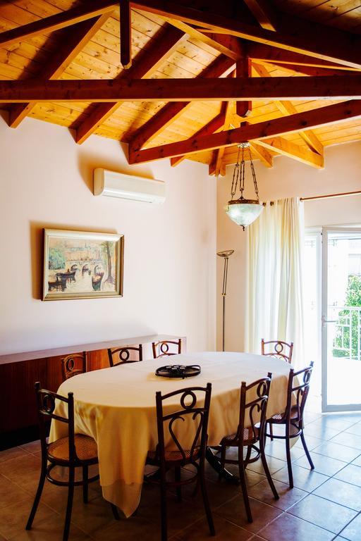 לוטראקי Loft Near The Beach מראה חיצוני תמונה